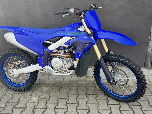 YAMAHA YZ450F 2024