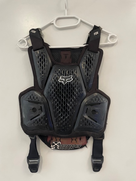 Chránič hrudi Fox Raceframe Impact Sb, Ce D3O