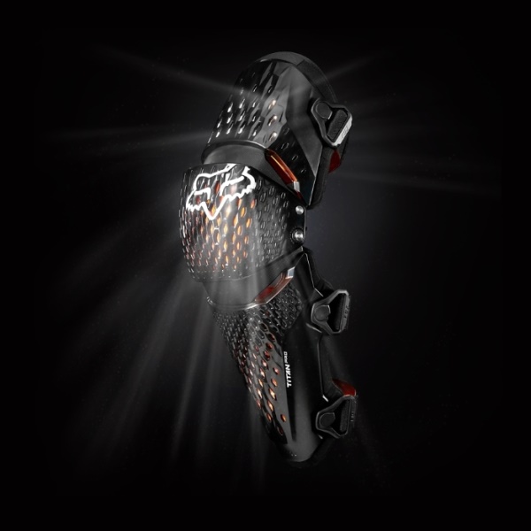 Chrániče kolen  FOX RACING TITAN PRO D3O C.E. 