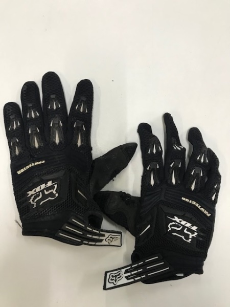 motokrosové rukavice FOX Pawtector, černé, velikost M